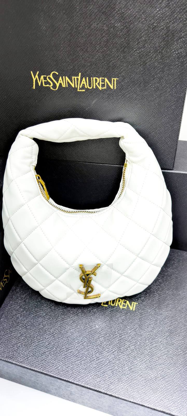YSL 

with box 
90 dhs🇦🇪🇦🇪

Zain215
♥️♥️♥️