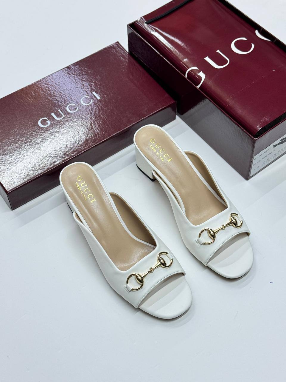 Gucci
Size 36_41
110 dhs🪙🌺
Zain21