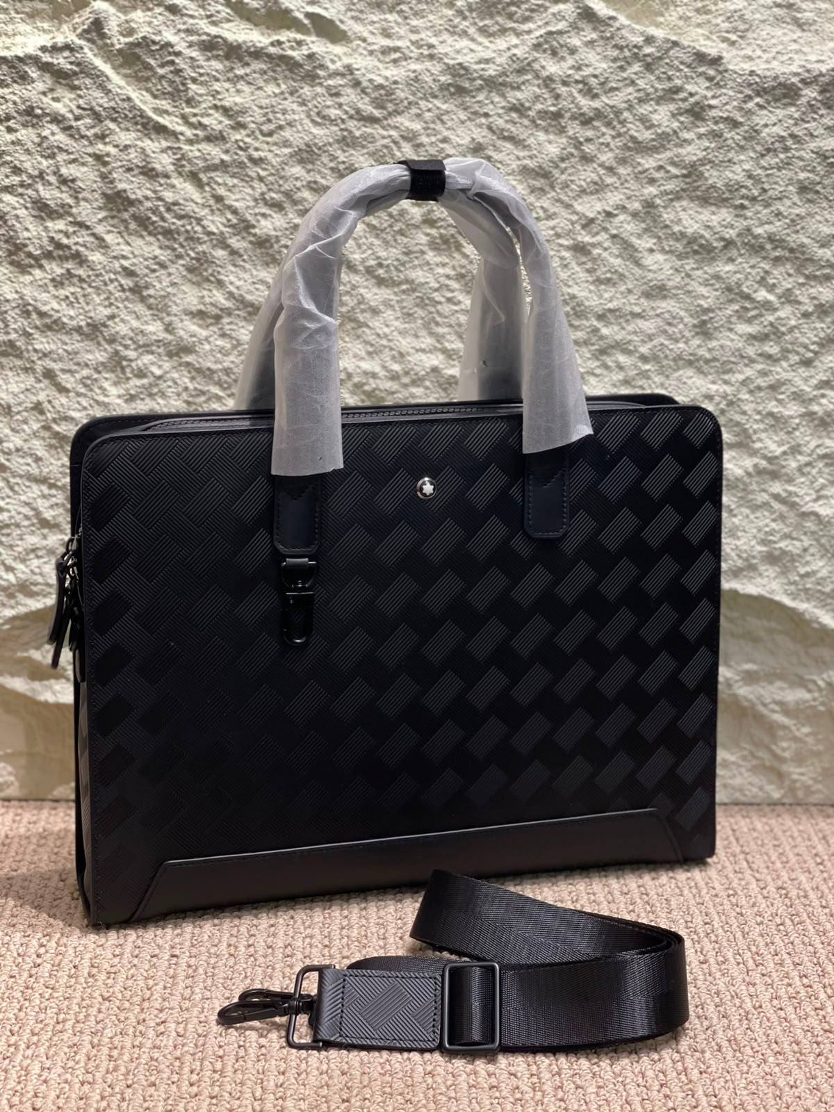MONTBLANC

Laptop Bag

Master Quality
700 dhs🇦🇪🇦🇪

Zain179
♥️♥️♥️