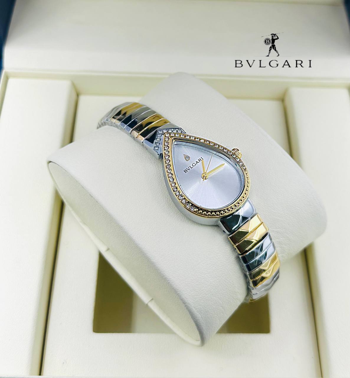 Bvlgari ladies
55 dhs🪙💕

Zain29
♥️♥️♥️