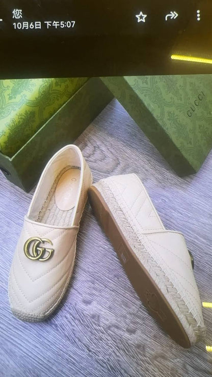 Chanel
Size 36-41 
150 dhs🇦🇪🇦🇪

Zain132
♥️♥️♥️