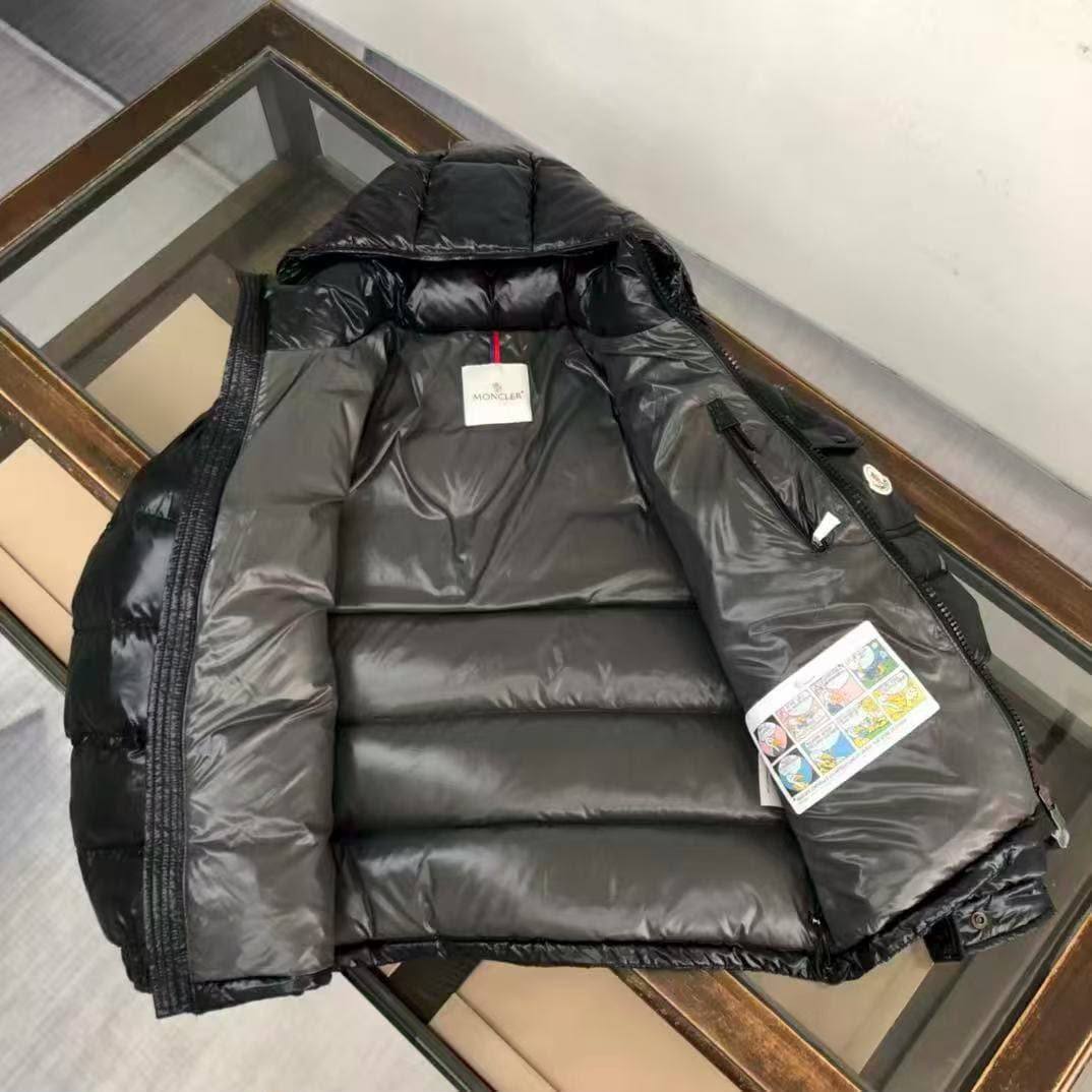 MONCLER

Super Master quality

Sizes:M L XL 2XL 3XL

850 dhs🇦🇪🇦🇪

Zain330
♥️♥️♥️