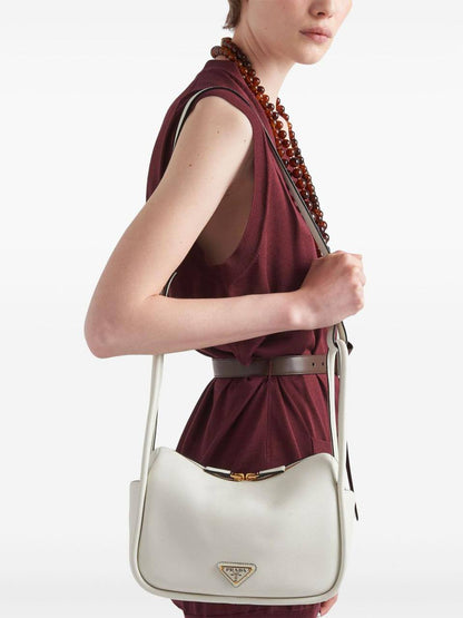 Prada
95 dhs✅ 

Zain72
♥️♥️♥️