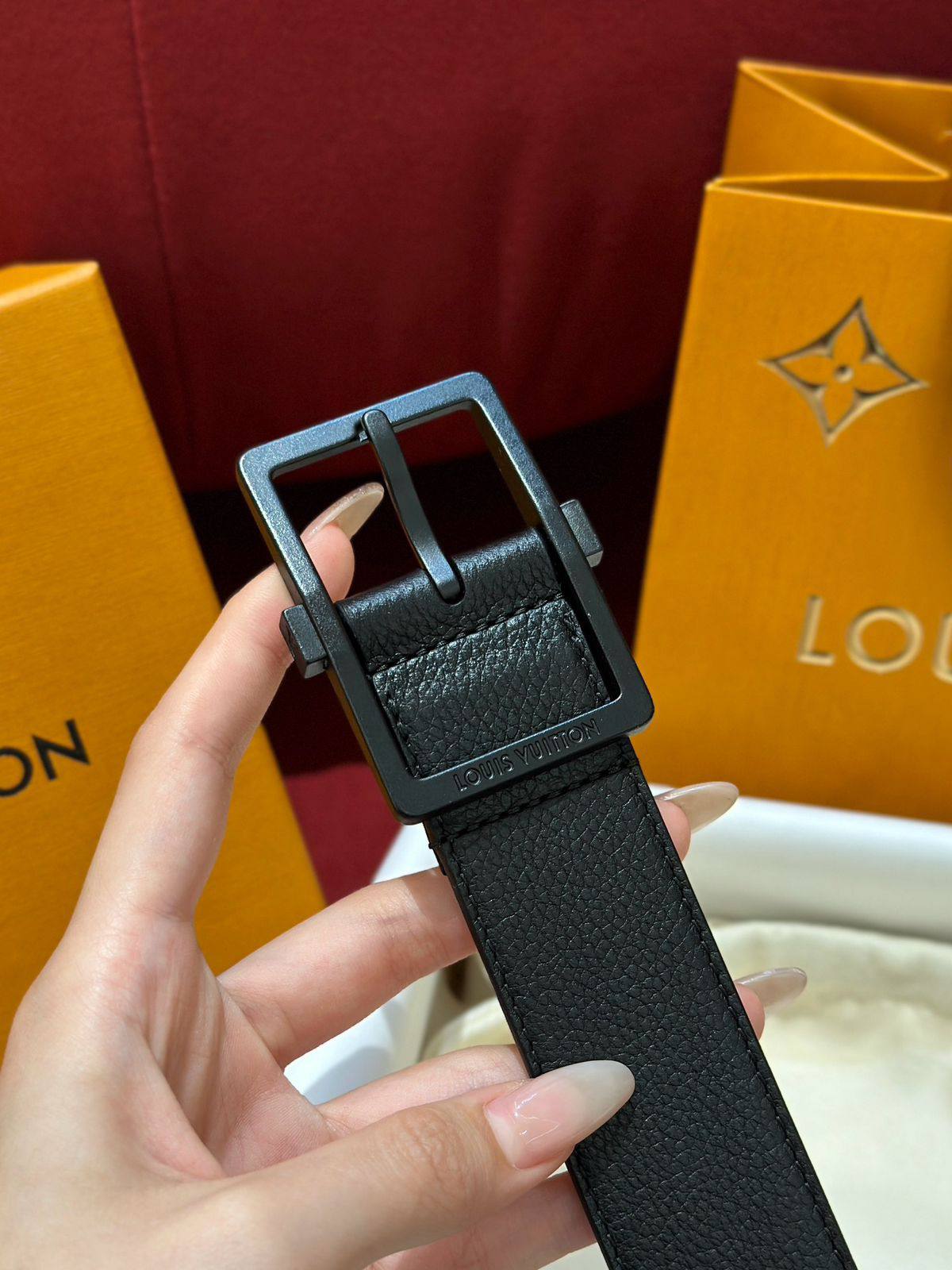 LV

For Men

Super Master

320 dhs🇦🇪🇦🇪

Zain164
♥️♥️♥️