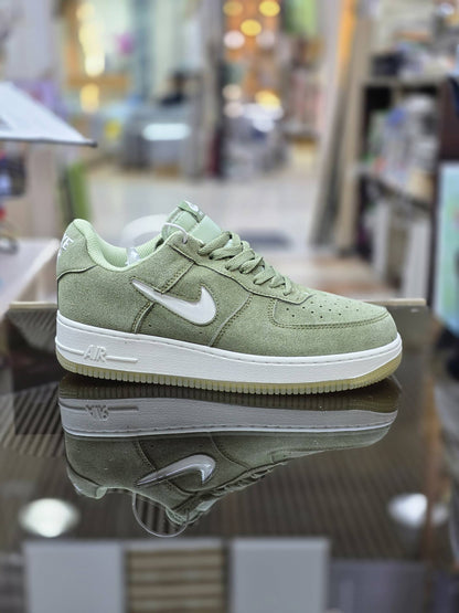 Nike

100 dhs🇦🇪🇦🇪🇦🇪

40 to 45

Zain27
♥️♥️♥️