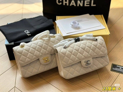 Chanel
23 CM 
Master
280 dhs🌺

Zain10
♥️♥️♥️