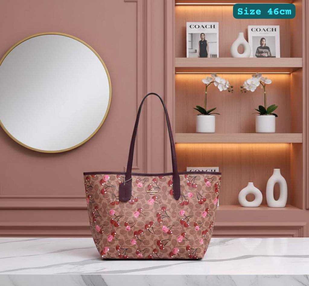 Coach
Good quality 

with box 
🎁🎁🎁

110 dhs🪙🌺

Zain186
♥️♥️