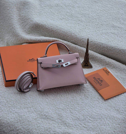 Hermes Kelly 
           19Cm
330 dhs❣️

Zain131
♥️♥️♥️