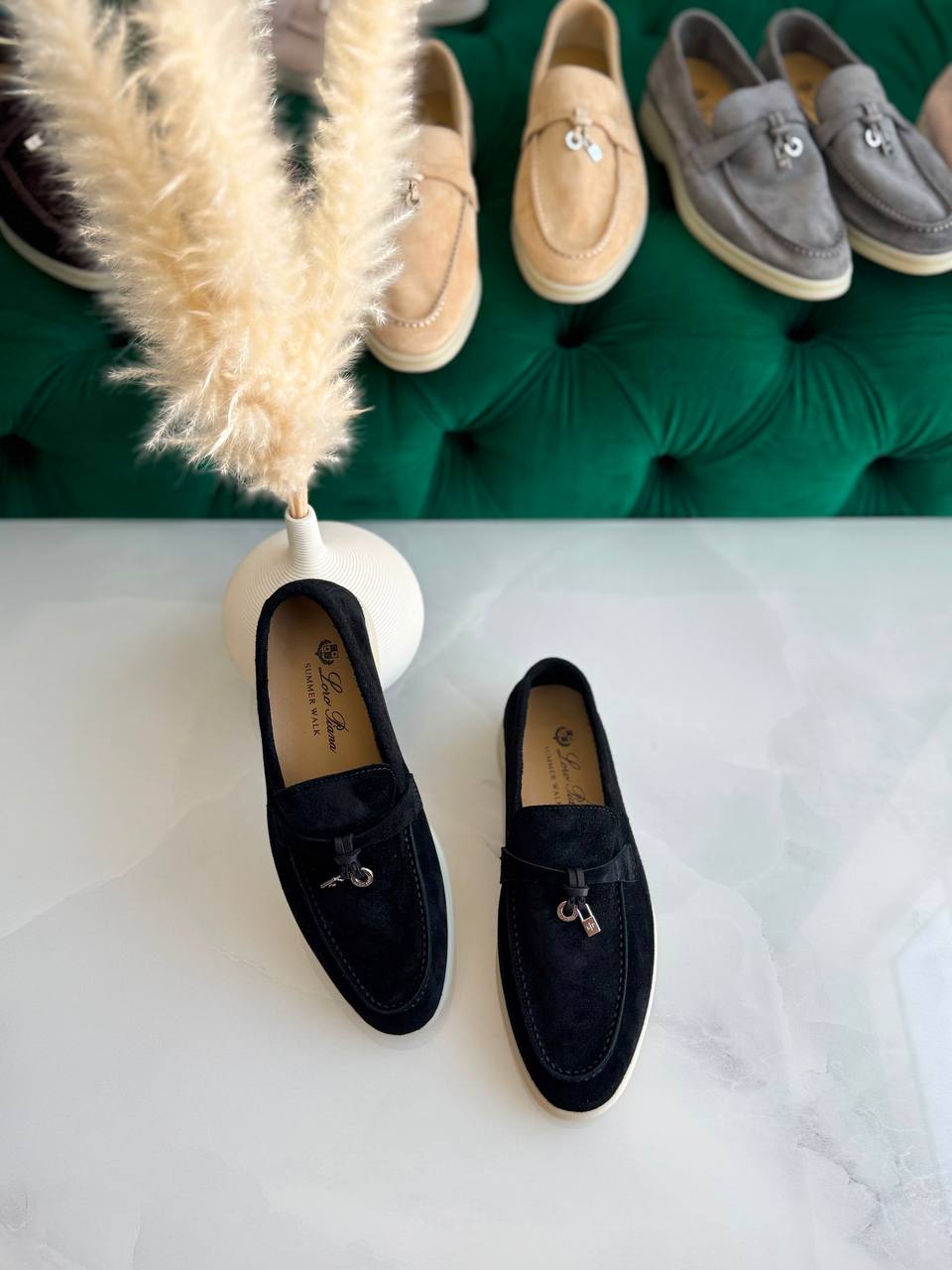 Loro Piana 
Vip quality 
Size:36 to 42
450 dhs🇦🇪🇦🇪

Zain113
♥️♥️♥️