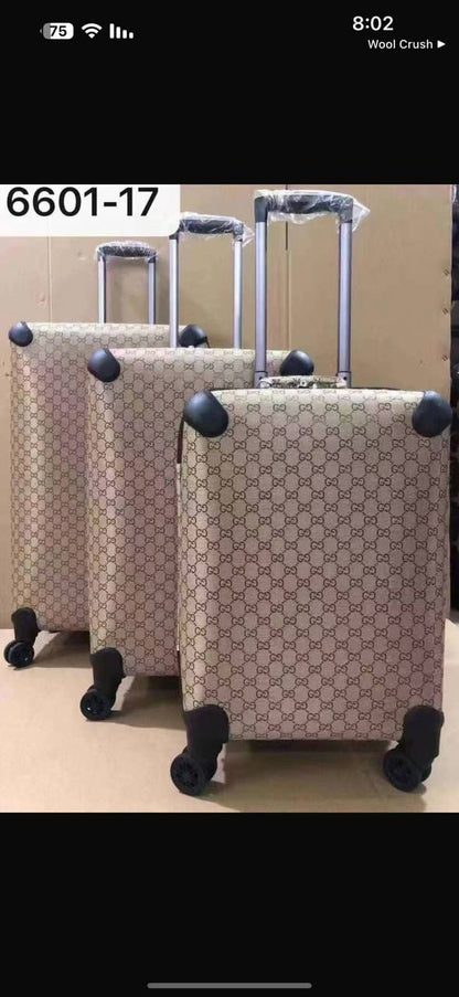 Travel Bags Set
570 dhs✅

Zain200
♥️♥️♥️