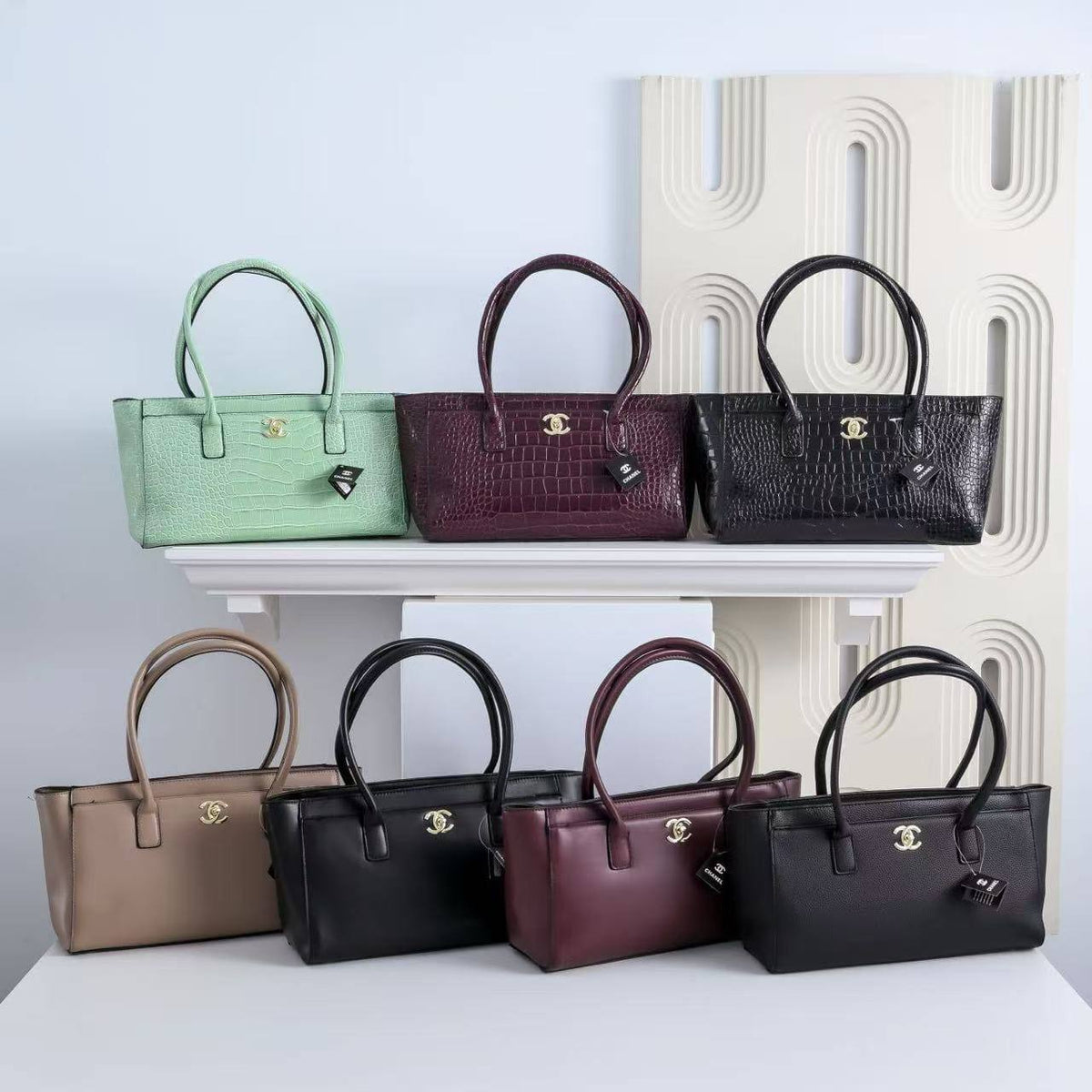Chanel

105 dhs🇦🇪🇦🇪

size 35×13×20cm

Zain42
♥️♥️♥️