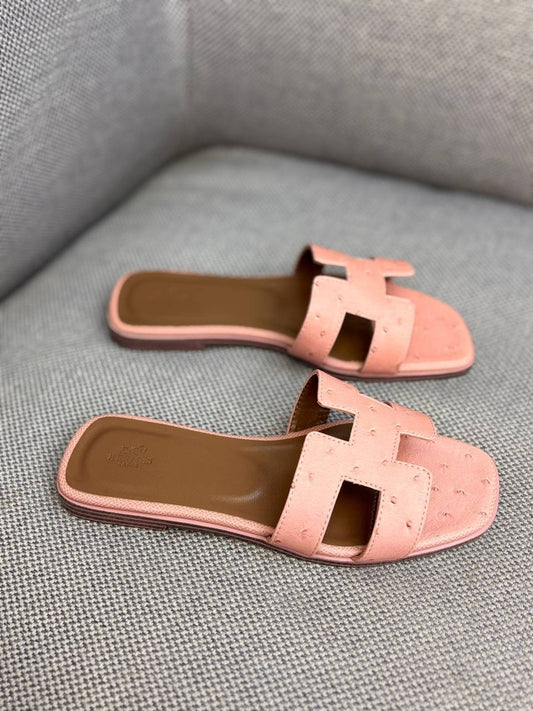 Hermesn
Size 36-41
100 dhs✅
High Quality

Zain55
♥️♥️♥️