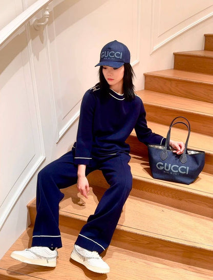 GUCCI 
COPY ONE NEW CAME SMALL  SIZE 
150 dhs❤️

Zain39
♥️♥️♥️