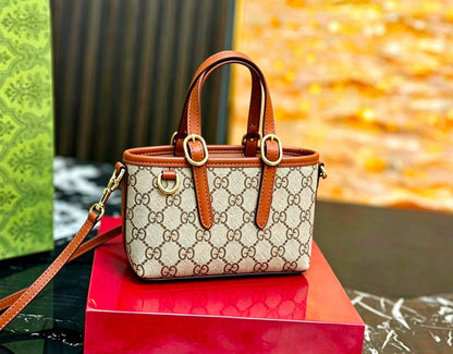GUCCI 
 HIGH QUALITY 
MINI SIZE 
WITH BOX 
110 dhs💓

Zain17
♥️♥️♥️