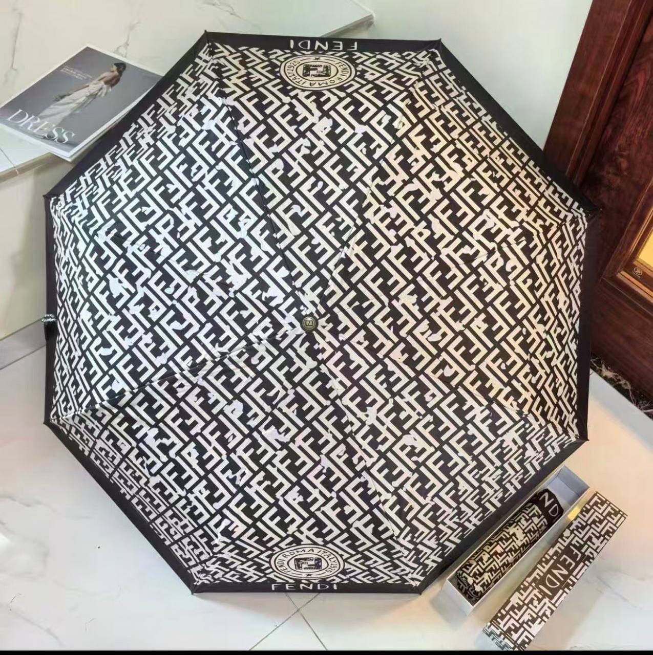 UMBRELLA ☔️*
Master quality 💯
With boxes 🗃️ 
75 dhs✅

Zain216
♥️♥️♥️