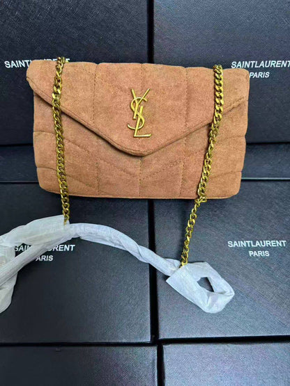YSL
90 dhs🪙🖤
size：23×13×7cm
Good quality 
with box
🎁🎁🎁

Zain35
♥️♥️♥️