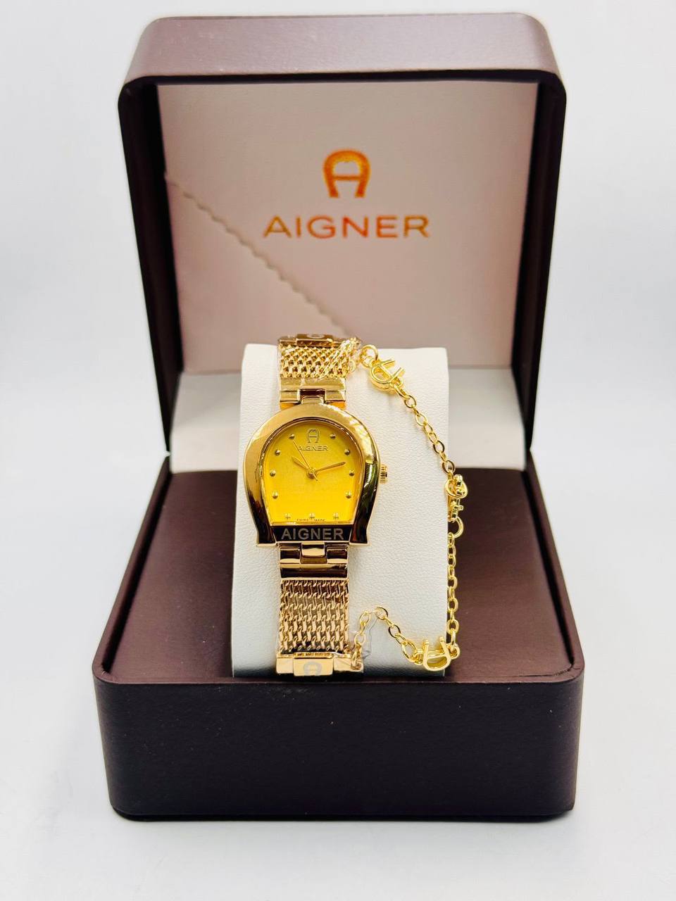 Aigner ladies 
60 dhs🇦🇪🇦🇪

Zain08
♥️♥️♥️