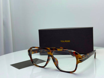 TomFord

55 DHS🇦🇪🇦🇪🇦🇪

Good quality 

Zain182
♥️♥️♥️