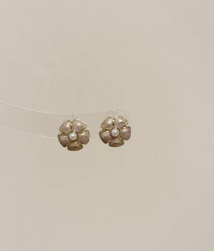 Chanel Earrings
Master quality 

*45* AED normal box 📦

Zain48
♥️♥️♥️