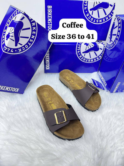 Birkenstock
💯high quality
Size 36-37-38-39-40-41

105 dhs✅

Zain21
♥️♥️♥️
