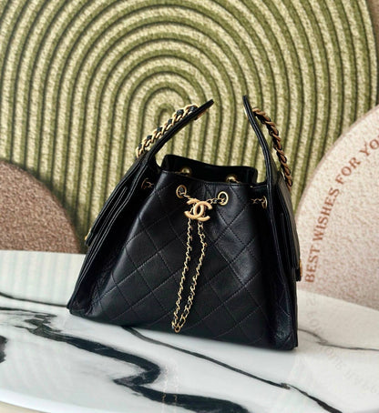 CHANEL 

NEW CAME 
GOOD QUALITY 
120 dhs🇦🇪🇦🇪

Zain39
Zain295
♥️♥️♥️