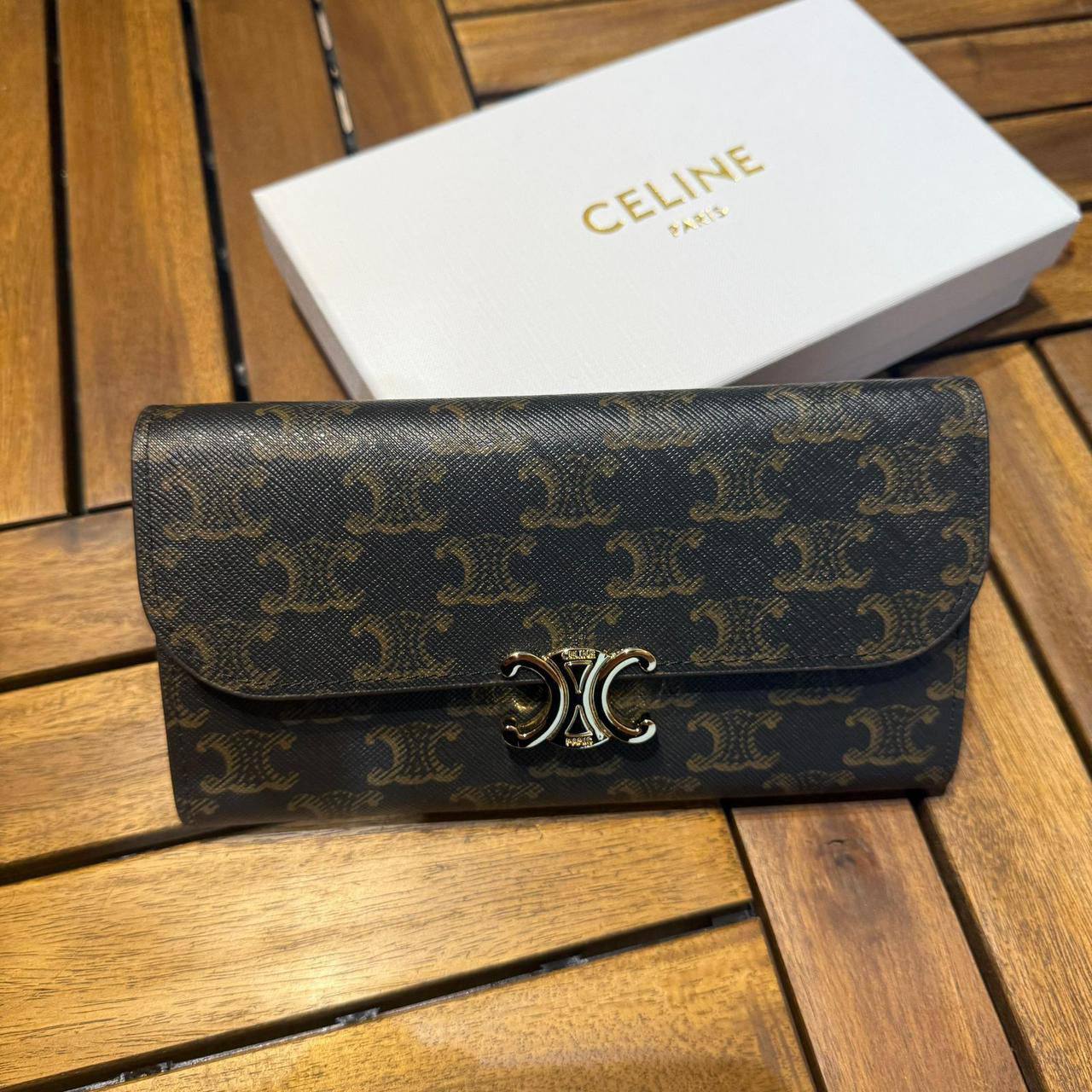 *NEW COLLECTION*

*WOMEN WALLET*

*MASTER QUALITY*

180 dhs🪙💕

Zain202
♥️♥️♥️