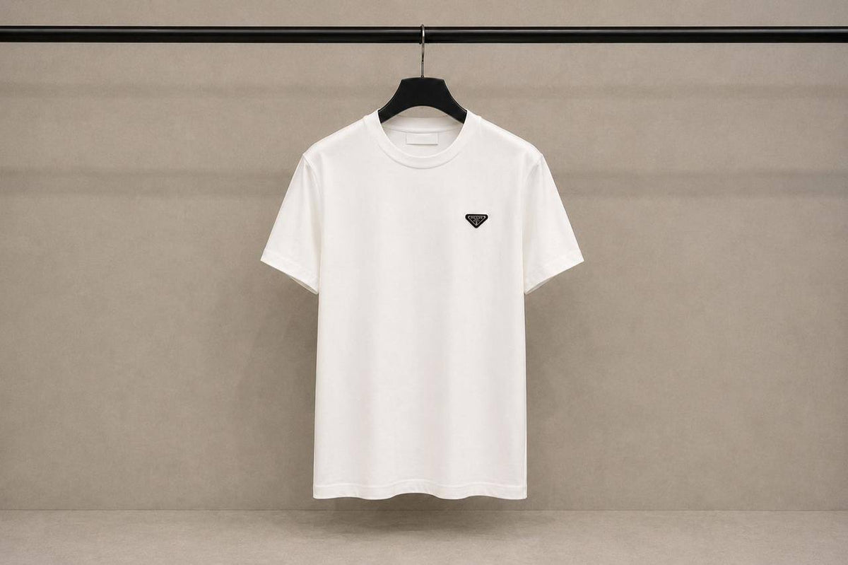 PRADA❣️
SUPER MASTER QUALITY ✨
SIZE :S M L XL XXL
280 dhs🇦🇪🇦🇪

Zain327
♥️♥️♥️