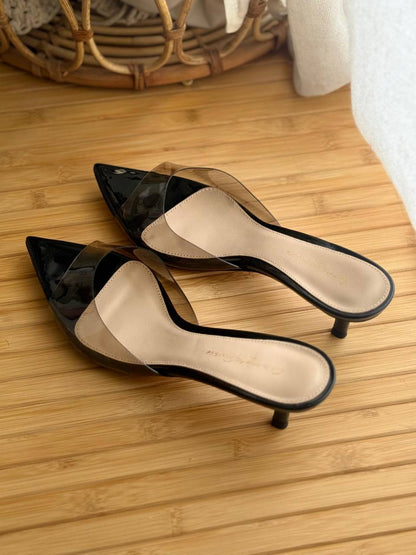 Gianvito Rossi
Super Master
𝗦𝗶𝘇𝗲 𝟯𝟲 𝘁𝗼𝗼 𝟰𝟭 
450 dhs💛

Zain303
♥️♥️♥️