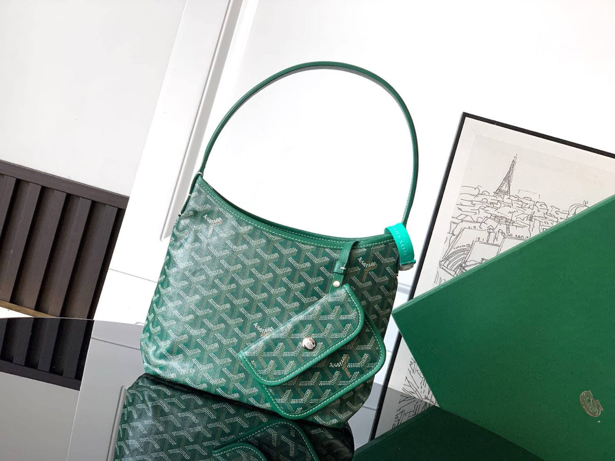 Goyard Boheme 
Hobo

 Goyardine✅ 
Size 20 cm

For Price 👇 WhatsApp✅
0568585901 
0507557372
0552275751 Owner Zain 👌

Zain274
♥️♥️♥️