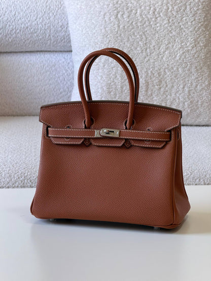Hermes birkin 25cm💕master quality😍

with box❤️
🎁🎁🎁

400 dhs🪙🌨️

Zain52
♥️♥️♥️