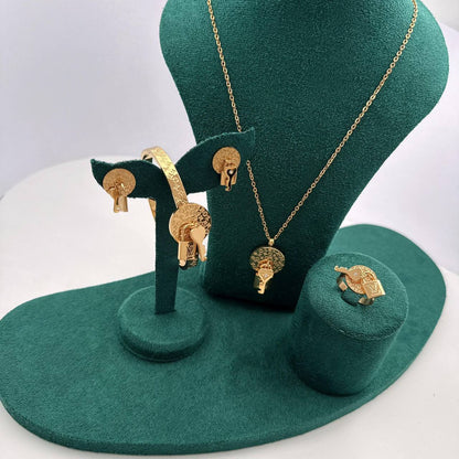 Full Set
45 dhs🪙🌨️

Zain37
♥️♥️♥️