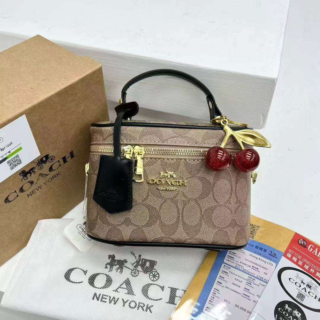 Coach 
with box 


85 dhs🇦🇪🇦🇪

Zain232
♥️♥️♥️