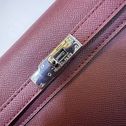 HERMES 

 GOOD QUALITY 
WITH BOX 
🎁🎁🎁

95 dhs✅

Zain39
♥️♥️♥️