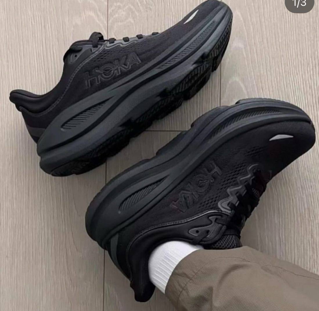 Hoka
Size 40-45⚡️
150 dhs🪙💕

Zain183
♥️♥️♥️
