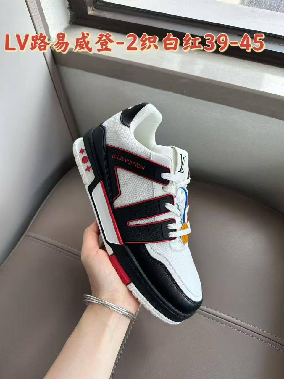 LV
High Quality
170 dhs✅

Zain183
♥️♥️♥️