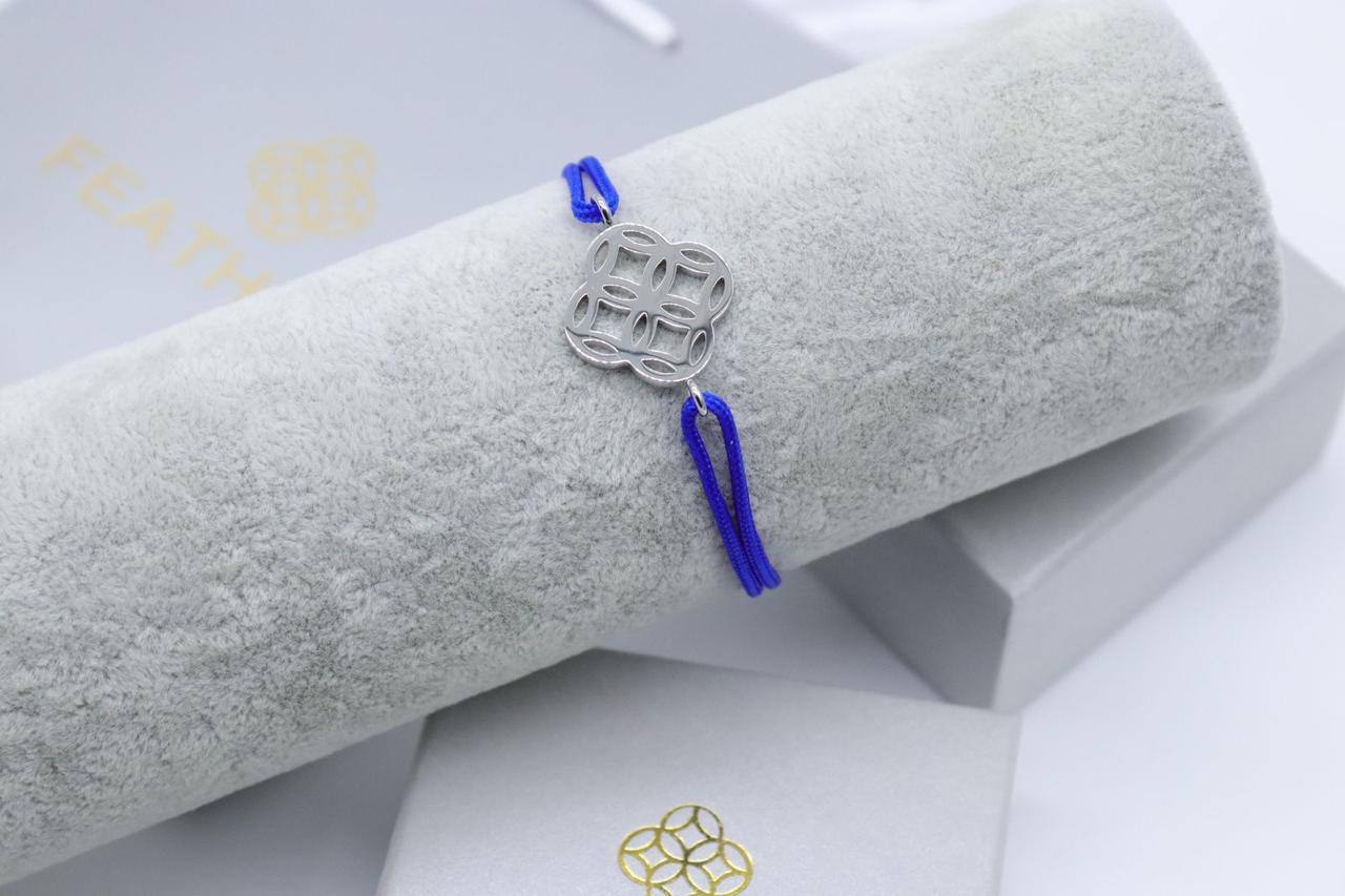 Bracelet 
55 dhs💓
+Box and paper bag🎁

Zain33
♥️♥️♥️