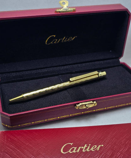 CARTIER PEN 🖊*
70 dhs❣️ WITH MASTER BOX*
40 dhs❣️ WITH NORMAL BOX*

Zain29
♥️♥️♥️