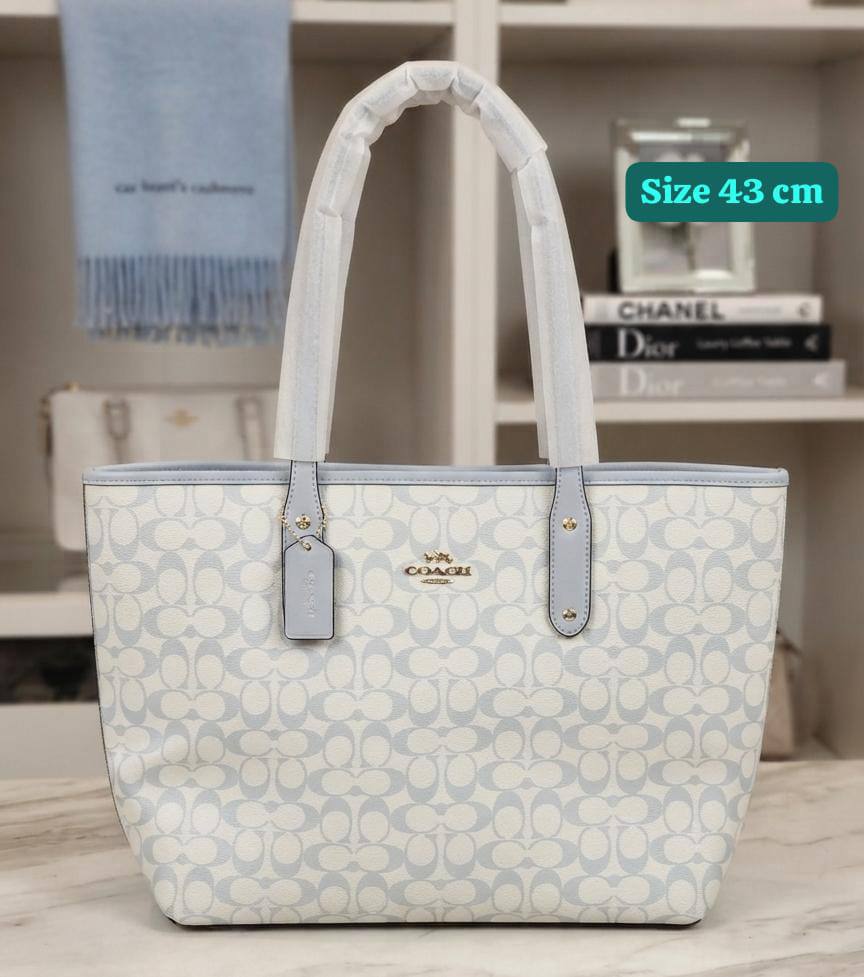 Coach
Good quality 
with box 
100 dhs🇦🇪🇦🇪

Zain186
♥️♥️♥️