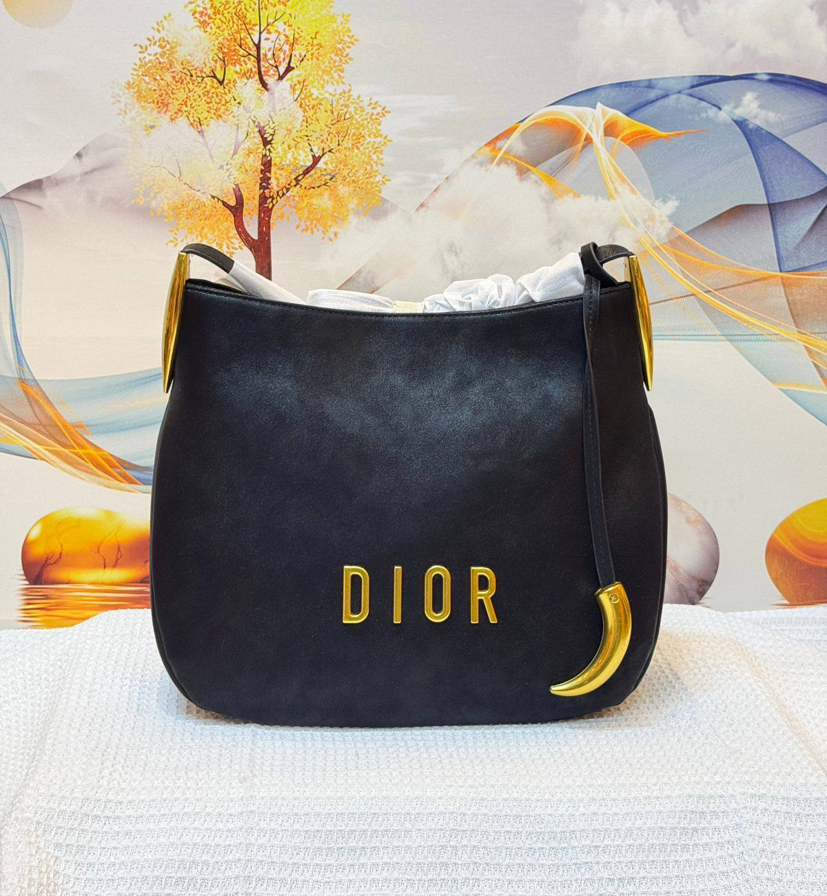DIOR

Best quality 
without box
105 dhs🇦🇪🇦🇪

size 34CM

Zain290
♥️♥️♥️