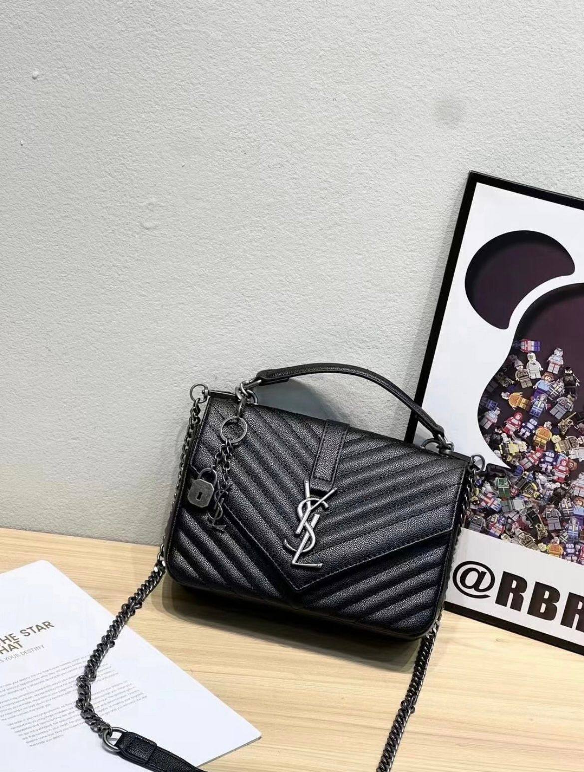 YSL

Withbox

105 dhs🇦🇪🇦🇪

Zain50
♥️♥️♥️