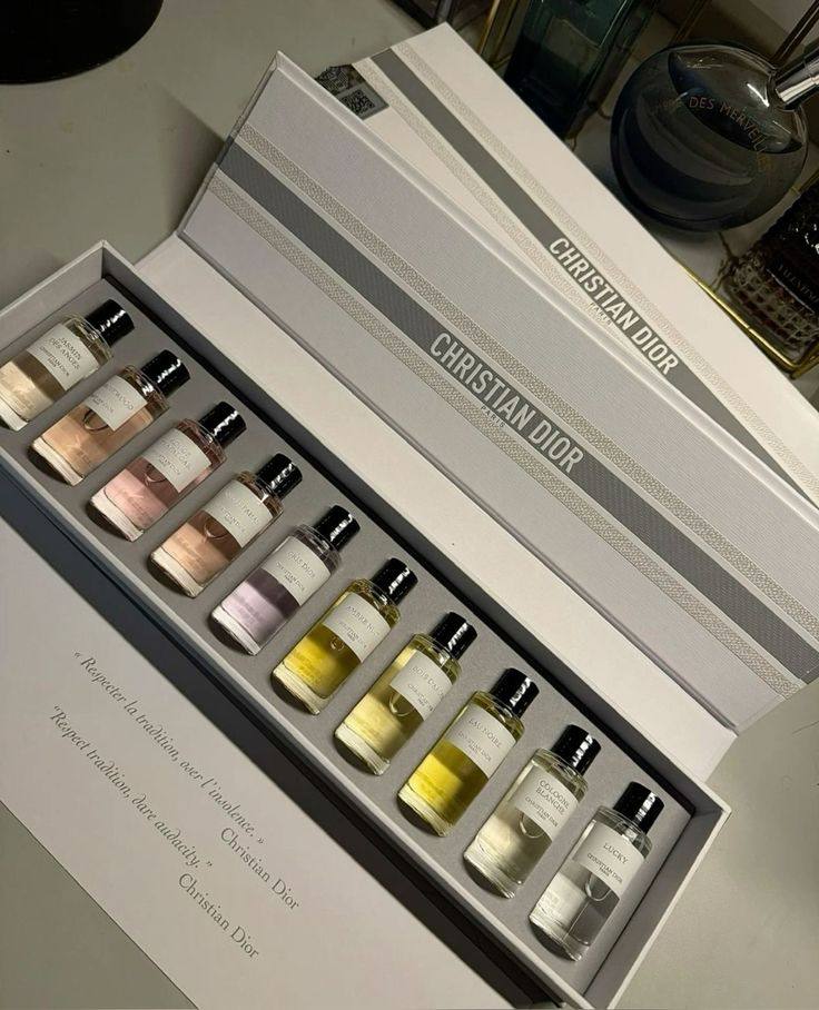 Dior set
Master
Long lasting

95 dhs 

Zain
♥️♥️♥️