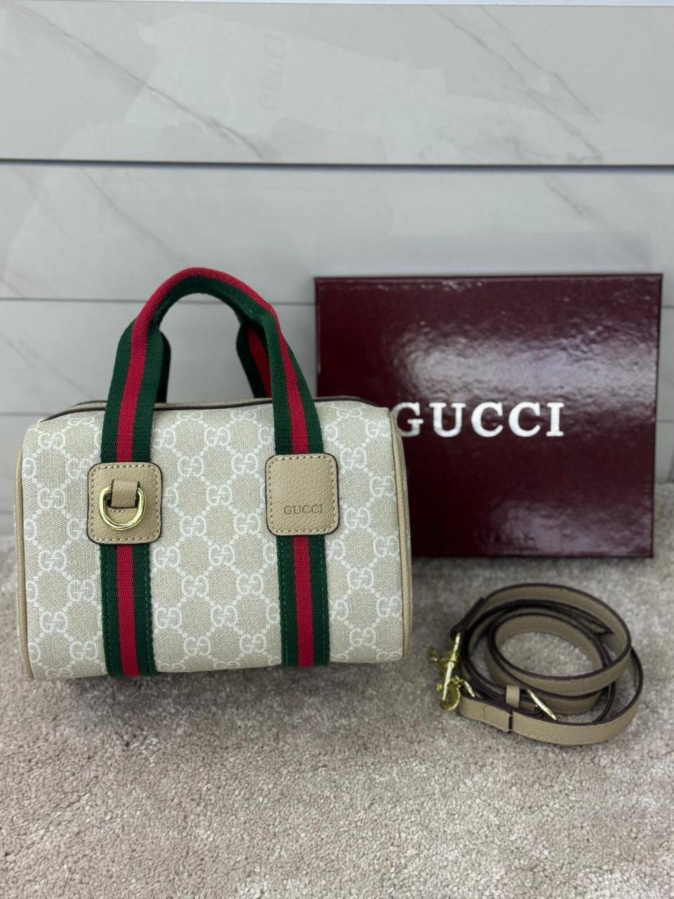 HERMES 
25cm
110 dhs🪙🌨️ 

Zain44
♥️♥️♥️