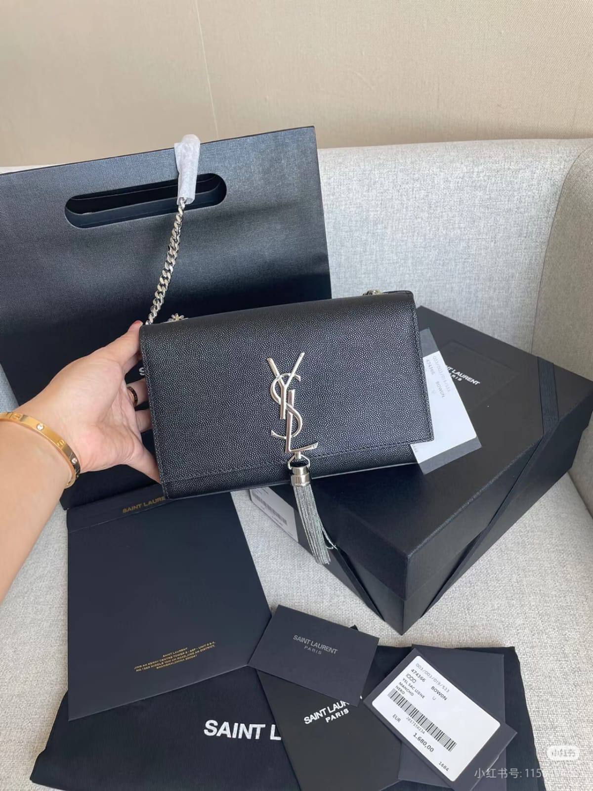 YSL
Master
20cm 
260 dhs❤️

Zain10
♥️♥️♥️