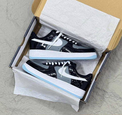 Nike
Size 40 To 45 
110 dhs✅

Zain183
♥️♥️♥️