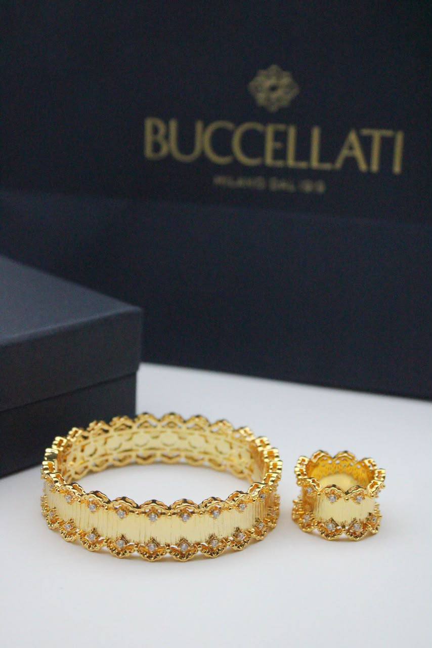 Master branded accessories 

Ask Price WhatsApp

0568585901
0507557372

Zain122
♥️♥️♥️