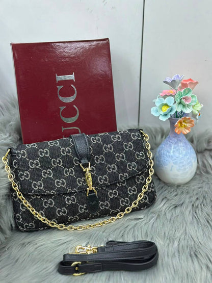 GUCCI

SIZE 26CM

Withbox
110 dhs🇦🇪🇦🇪

Zain244
♥️♥️♥️