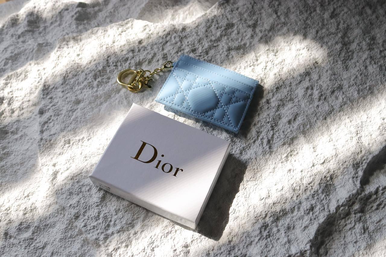 Card holder 
45 dhs🪙🌨️

Zain33
♥️♥️♥️