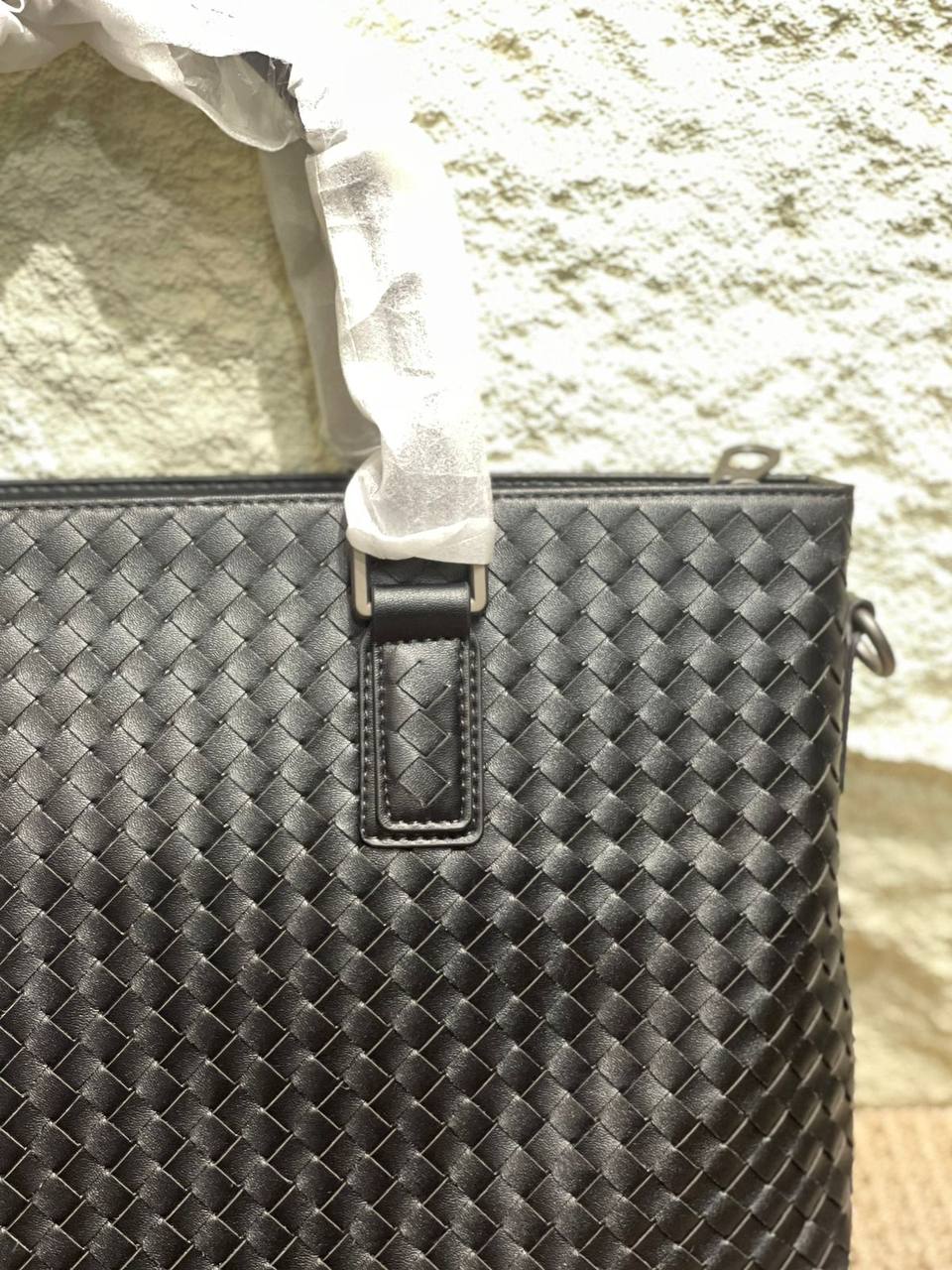 BOTTEGA VENETA
*Laptop Bag*
*Master Quality*
550 dhs✅

Zain179
♥️♥️♥️