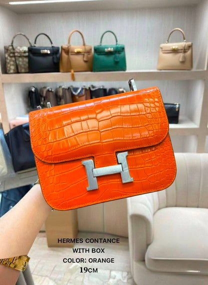 Hermes ᴄᴏɴsᴛᴀɴᴄᴇ 
ᴡɪᴛʜ ʙᴏx
ᴄʀᴏᴄᴏᴅɪʟᴇ ᴅᴇsɪɢɴ 
sɪᴢᴇ:19ᴄᴍ
100 dhs💓

Zain56
♥️♥️♥️