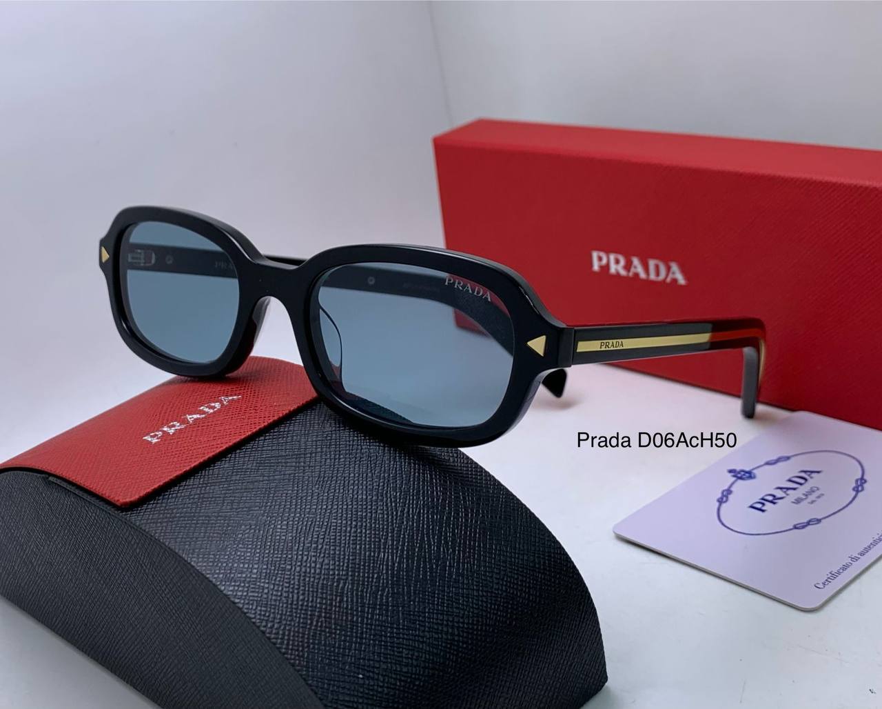 Prada
 master quality 
180 dhs✅

Zain126
♥️♥️♥️